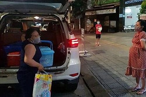Những chuyến xe nghĩa tình trong tâm dịch