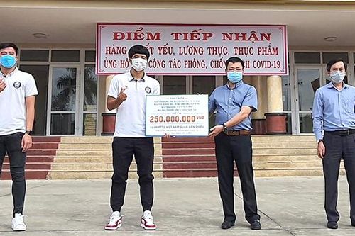 Người quan sát: Nhà nghèo sinh con hiếu