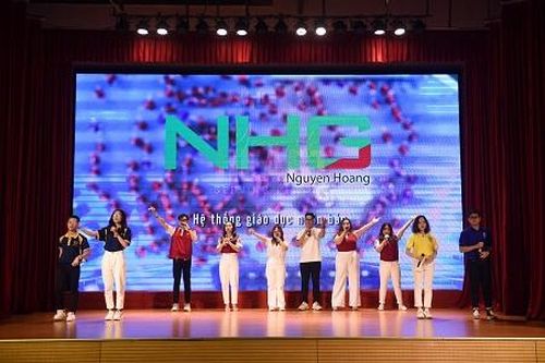 Hành trình 21 năm của NHG - Giáo dục vì giáo dục