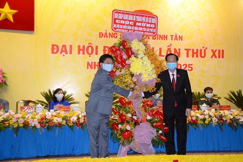 Đẩy nhanh tiến độ dự án di dời nghĩa trang Bình Hưng Hòa