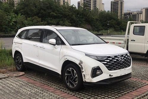 Hyundai Custo lộ diện 'bằng xương, bằng thịt' chờ ngày ra mắt