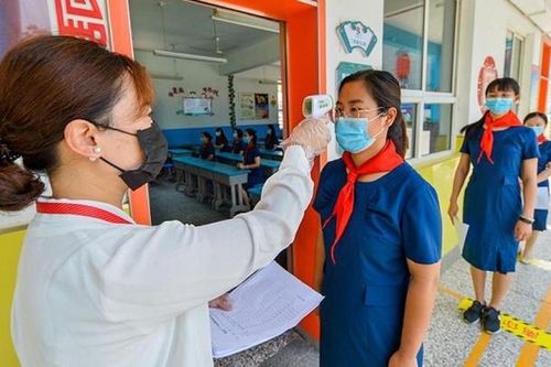 Trung Quốc: Yêu cầu các trường mở cửa dạy học bình thường