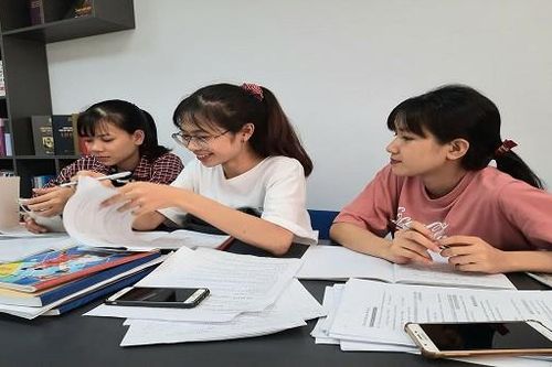 Sinh viên thất nghiệp cố trụ lại Hà Nội, 'bóp mồm bóp miệng' chờ qua dịch Covid-19