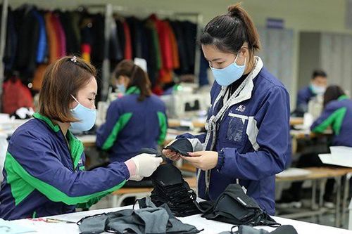 Đề xuất gói hỗ trợ lần 2, lao động mất việc được giúp đỡ tiền thuê nhà, nuôi con