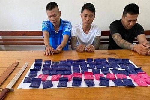 Bắt nhóm đối tượng buôn ma túy với số lượng lớn