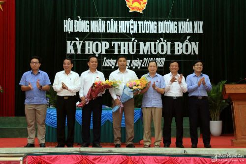 Tương Dương bầu Phó Chủ tịch HĐND và UBND huyện