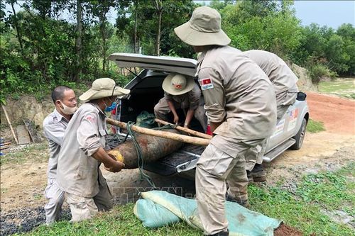 Phát hiện quả 'bom khoan' nặng 227 kg tại mỏ đá