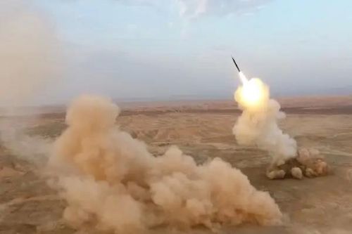 Iran ra mắt tên lửa đạn đạo mang tên tướng Soleimani