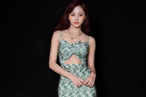 Những nữ idol Kpop sở hữu body chuẩn 'từng milimet', đôi chân dài đáng 'giá ngàn vàng' khiến fan 'mê mệt'