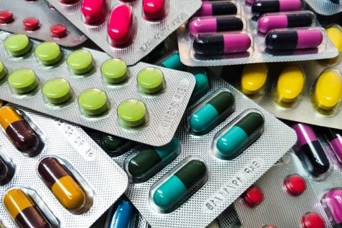 Các công ty dược giảm giá tới 95% để đấu thầu ở Trung Quốc