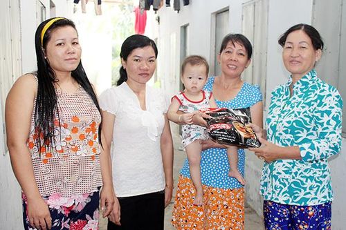 Chủ nhà trọ ''chia lửa'' với công nhân thời dịch