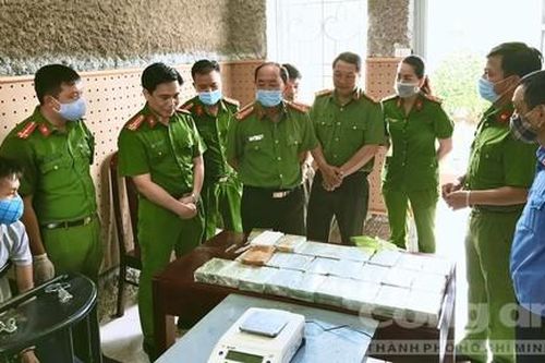 Đánh sập 2 đường dây ma túy, thu 59 bánh heroin, 25kg ma túy tổng hợp