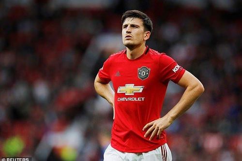 Đánh cảnh sát Hy Lạp, Harry Maguire bị bắt giam