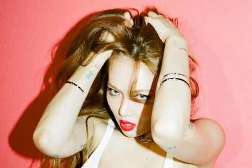 P-Nation thông báo: HyunA tạm hoãn comeback vì lý do sức khỏe không ổn định