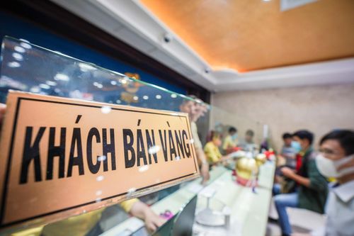 Trong một tuần, vàng biến động 5,5 triệu đồng/lượng
