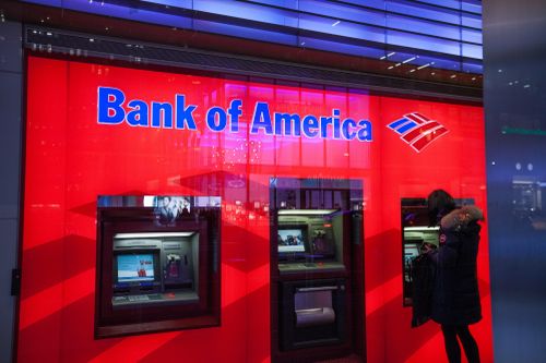 Kiểm tra tài khoản, khách hàng Bank of America thấy 2,45 tỷ USD