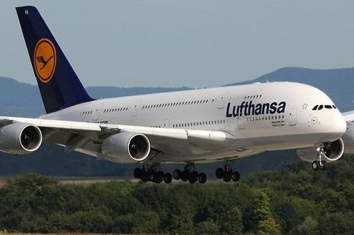 Khủng hoảng hàng không, còn 1,4 triệu hành khách chờ Lufthansa bồi hoàn vé bị hủy
