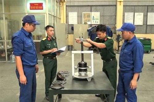 Giá vam tháo bầu phanh lốc kê xe ô tô