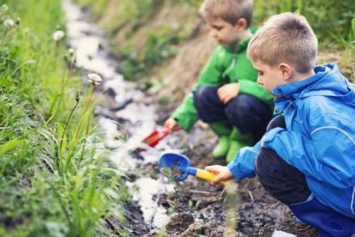 Mô hình dạy học 'unschooling' đang dần phổ biến ở Canada
