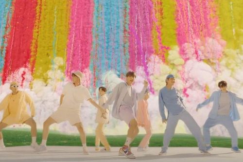 'Thuốc nổ' của nhóm nhạc BTS công phá tới đâu?