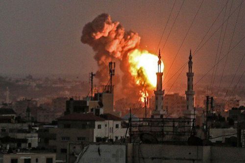Quân đội Israel pháo kích trạm gác Hamas ở Dải Gaza