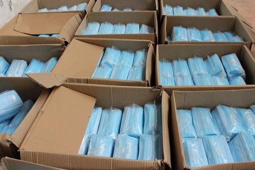 Lợi dụng tình hình dịch bệnh, mang 75.000 khẩu trang không rõ nguồn gốc đi tiêu thụ