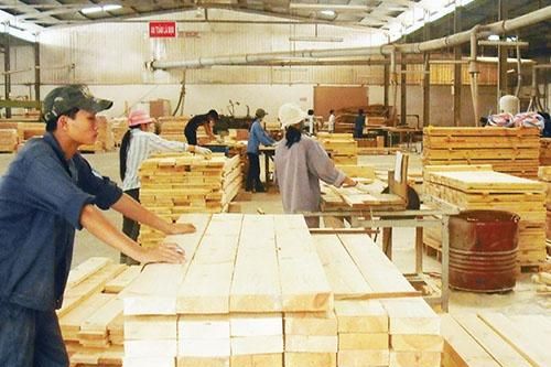 Thực thi Hiệp định EVFTA: Áp lực vì nguy cơ bị EU áp dụng phòng vệ thương mại