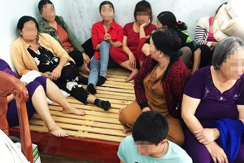 Cụ bà 76 tuổi bị bắt tại 'sới bạc'