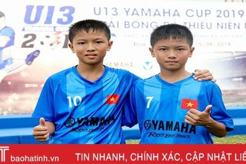 Cặp song sinh người Hà Tĩnh trong màu áo U13 Đắk Lắk