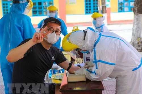Đà Nẵng xét nghiệm COVID-19 cho người nước ngoài sống trên địa bàn