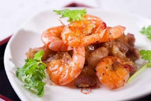 Bí quyết làm tôm rim thịt ba chỉ ngon mê ly, ai cũng thích mê mẩn