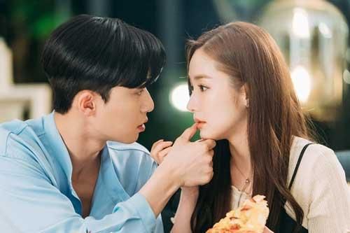Đang ở trong nhà nghỉ với nhân tình thì nhận hơn 20 cuộc gọi nhỡ của vợ, chồng phớt lờ để rồi nhận tin 'sét đánh' vào sáng hôm sau