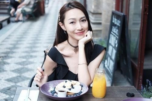 Hoa hậu Hong Kong 2019 thất nghiệp đành đi học làm đẹp thú cưng