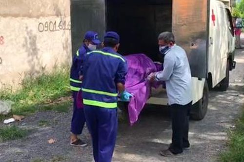 Phát hiện thi thể dưới rạch Gò Dưa