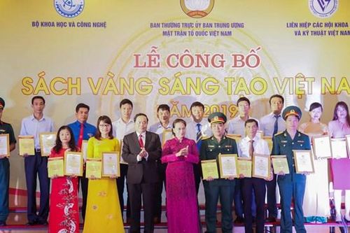 Chuẩn bị cho Lễ Công bố Sách vàng sáng tạo Việt Nam năm 2020