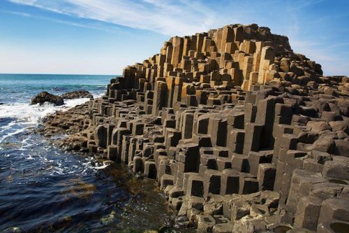 40.000 cột đá bazan lục giác ở Bắc Ireland