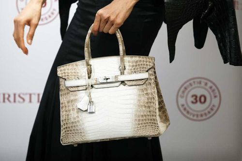 Hội phụ nữ giàu có Nhật Bản phải mua túi Hermès Birkin