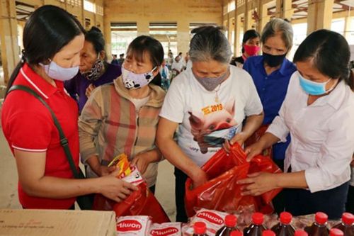 Phiên chợ không tiền mặt
