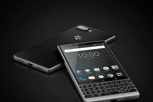 Smartphone 5G bàn phím QWERTY góp công 'hồi sinh' BlackBerry