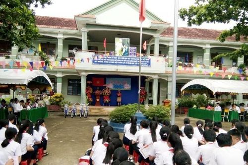 Xử lý nghiêm, không bao che vụ trường học lạm thu suốt 2 năm
