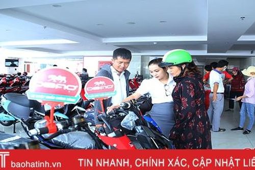 Trước thềm năm học mới, thị trường xe máy điện 'tăng nhiệt' từng ngày