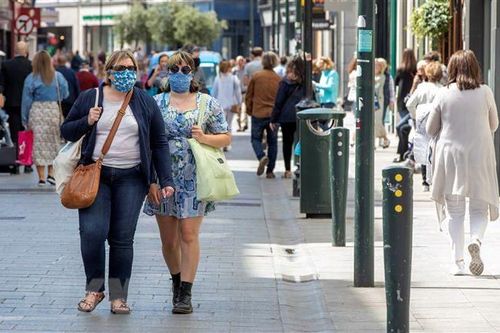 Ireland: Bê bối chính trị liên quan đến quy định phòng dịch COVID-19