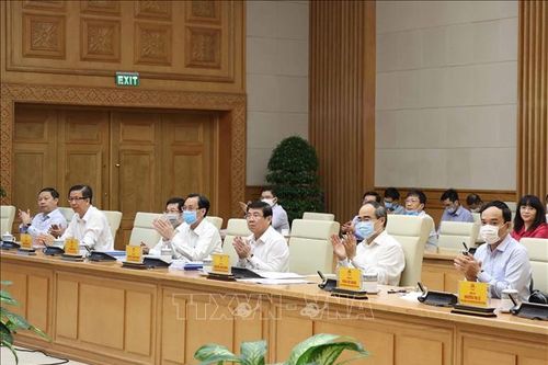 Thủ tướng chủ trì cuộc làm việc với Ban Thường vụ Thành ủy TP Hồ Chí Minh