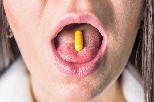 Có nên tự mua và sử dụng vitamin C để phòng bệnh?