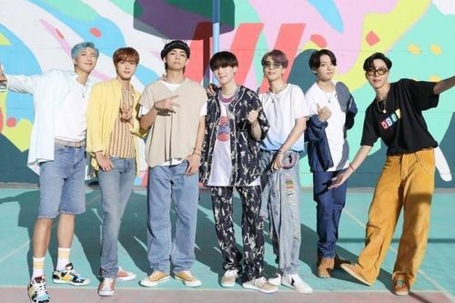 Chỉ vừa mới phát hành bản remix của 'Dynamite', Big Hit lại bị một bộ phận ARMY chỉ trích