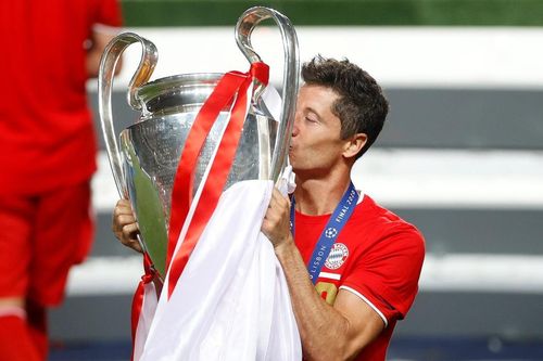 Bayern lập kỳ tích trong ngày đăng quang Champions League