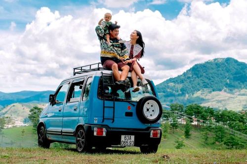 Gia đình vi vu khắp Việt Nam bằng ôtô tự cải tạo