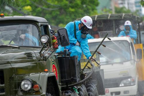 Sẽ có sổ tay hướng dẫn sống chung với Covid-19