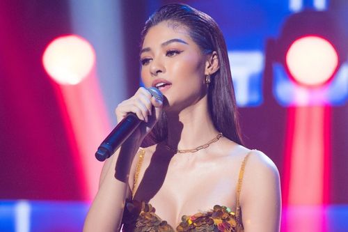 Những thí sinh nữ tham gia cuộc thi rap