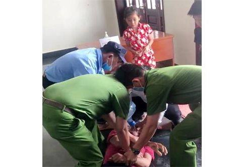 Bình Phước: Một bị cáo uống thuốc sâu tự tử tại tòa án tỉnh